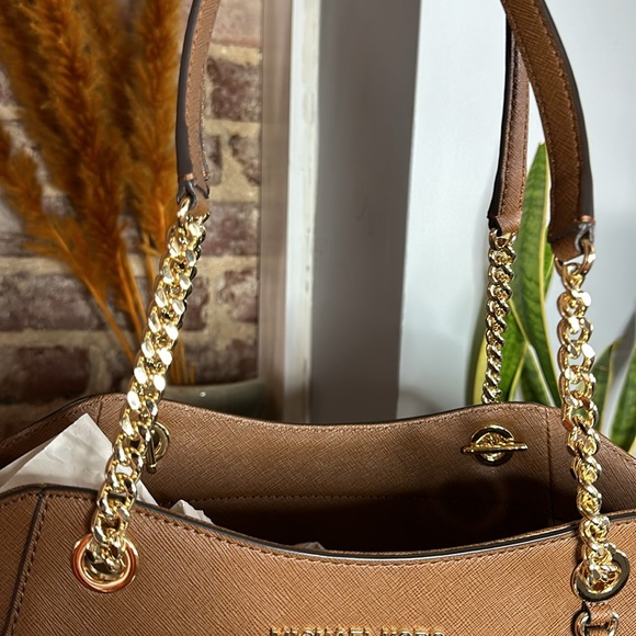 Michael Michael Kors Brown Jet Travel Purse - Picture 11 of 17